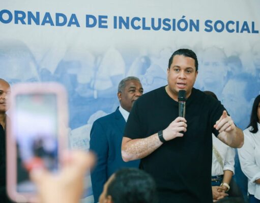 Alex Mordán destaca impacto de Jornadas Sociales del programa Oportunidad 24/7 en Santo Domingo Este
