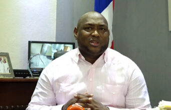 Exalcalde Marcial Reyes Suberví cuestiona gestión actual del Ayuntamiento del Municipio La Caleta