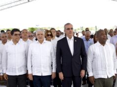 Abinader encabeza acto que honra a Peña Gómez con avenida en su nombre