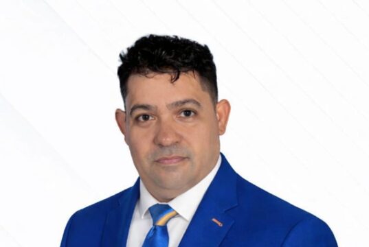 René Taveras formaliza su candidatura a la Secretaría General del PRM en el Distrito Nacional