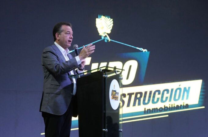 Ito Bisonó resalta modernización de la permisología en Expo Construcción PP 2026