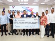 Ministro Kelvin Cruz entrega RD$178 millones más al COD para preparación de atletas