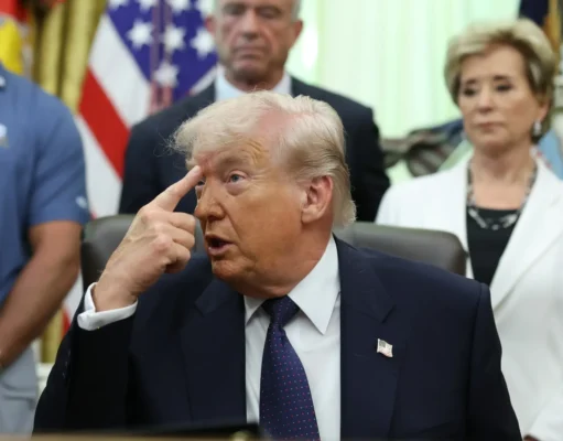 Trump suspende el operativo militar ‘Proyecto Libertad’ en el estrecho de Ormuz a petición de Pakistán