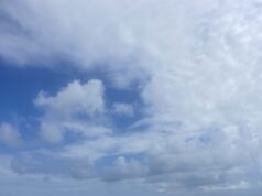 Vaguada continuará generando aguaceros este sábado; prevén aumento de las lluvias para el domingo