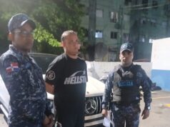 PN frustra carrera clandestina, retiene vehículo con mofle alterado y ocupa arma de fuego en Los Guaricanos