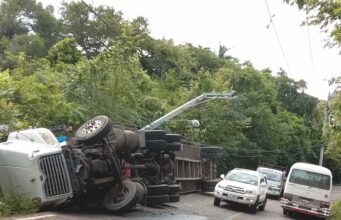 Accidentes de tránsito provocan pérdidas millonarias a EDENORTE por daños a postes y redes eléctricas