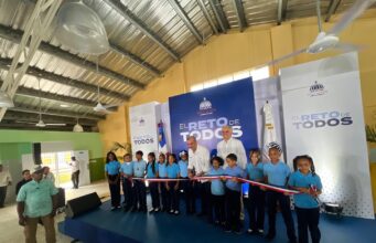 Presidente Abinader inaugura Centro Educativo en Cerros de Sabana Perdida para fortalecer la educación en SDN