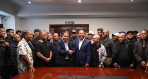 Queda sin efecto aumento del pasaje en Santiago; INTRANT y CNTT acuerdan mesa de diálogo