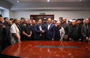 Queda sin efecto aumento del pasaje en Santiago; INTRANT y CNTT acuerdan mesa de diálogo