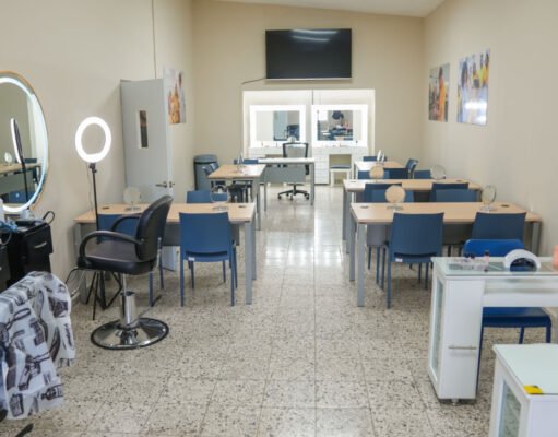 Infotep acerca la formación técnica a Los Palmeros y abre nuevas oportunidades de estudio en Santo Domingo Este